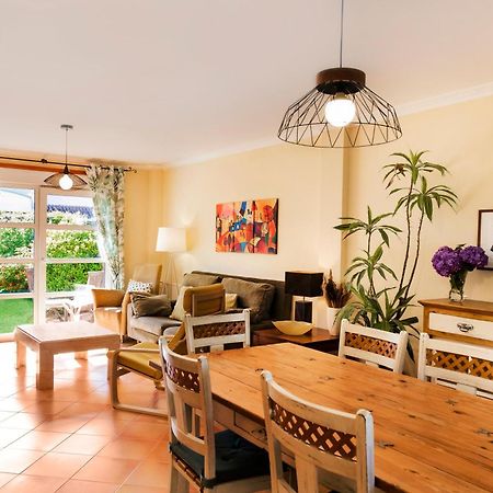 CASA DE LOIS,tranquila, luminosa, con piscina y cerca de Playa América Gondomar Esterno foto