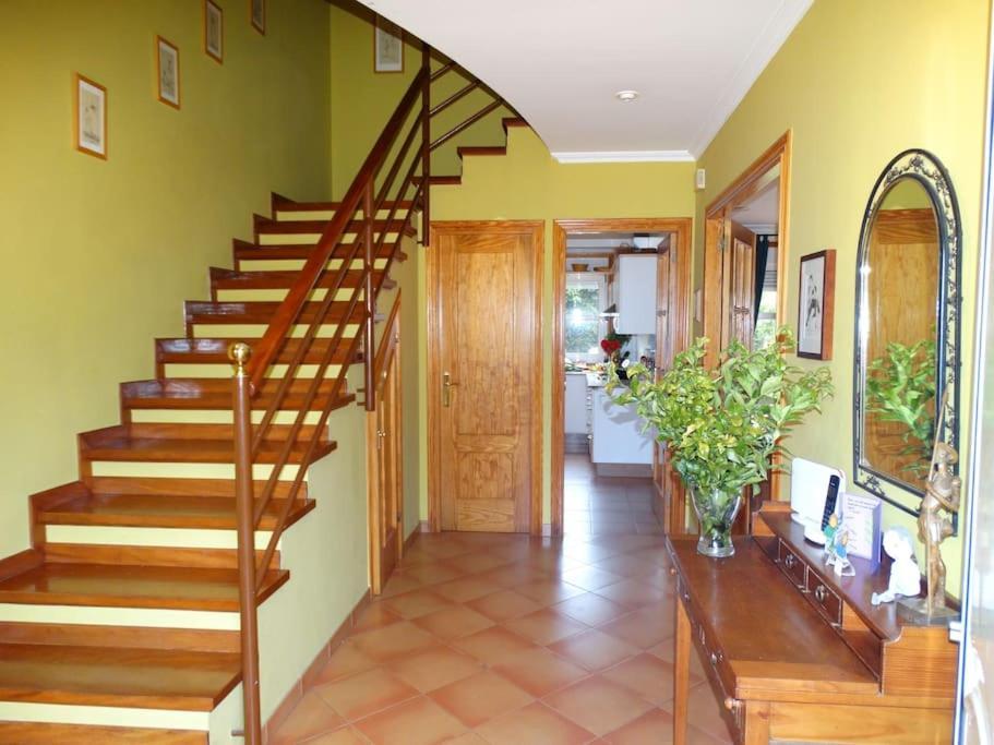 CASA DE LOIS,tranquila, luminosa, con piscina y cerca de Playa América Gondomar Esterno foto