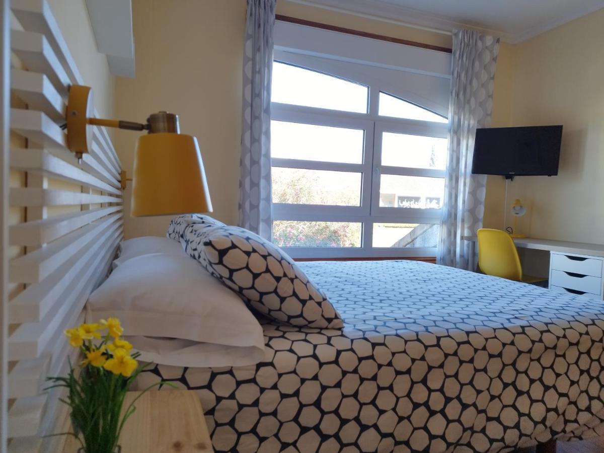 CASA DE LOIS,tranquila, luminosa, con piscina y cerca de Playa América Gondomar Esterno foto
