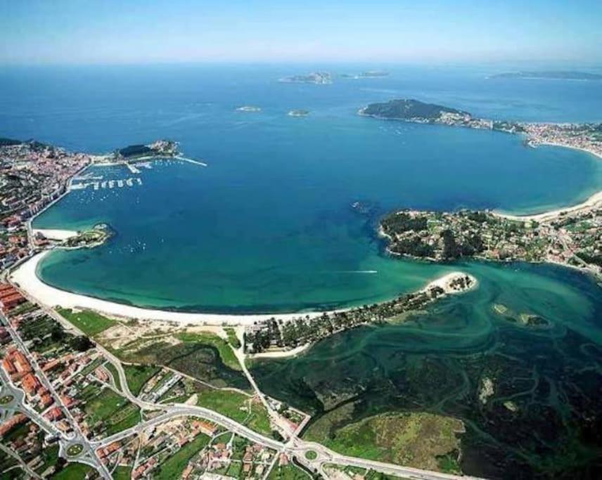 CASA DE LOIS,tranquila, luminosa, con piscina y cerca de Playa América Gondomar Esterno foto